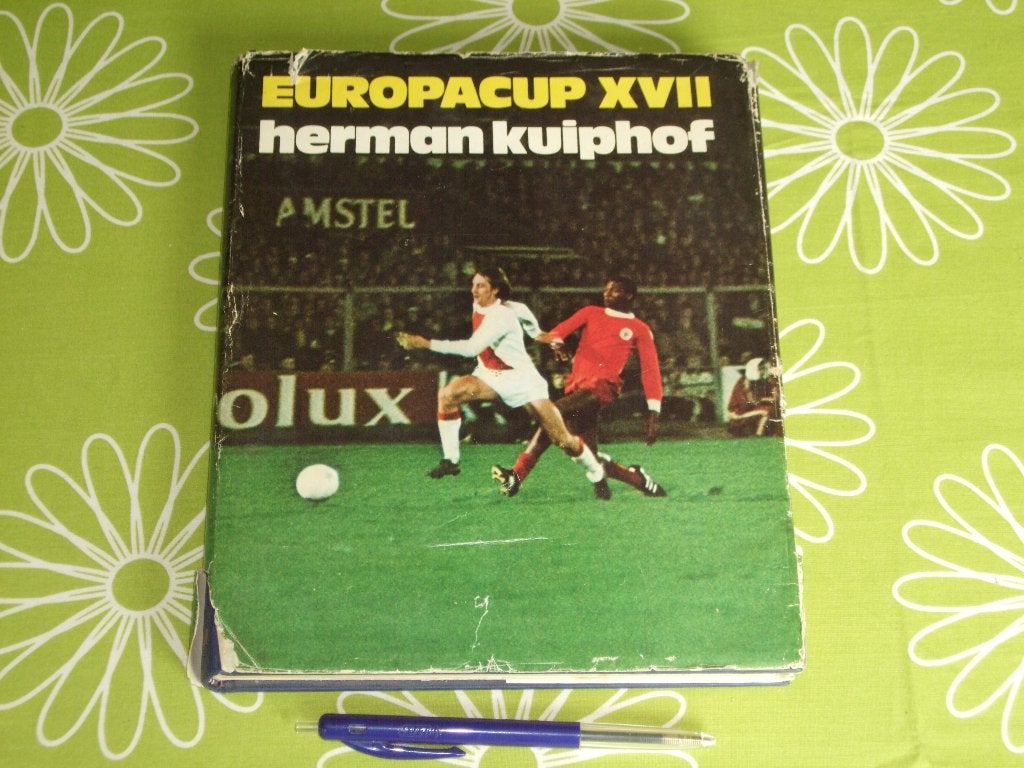 Europacup XVII - Herman Kuiphof, Boeken, Sportboeken, Gelezen, Balsport, Ophalen of Verzenden