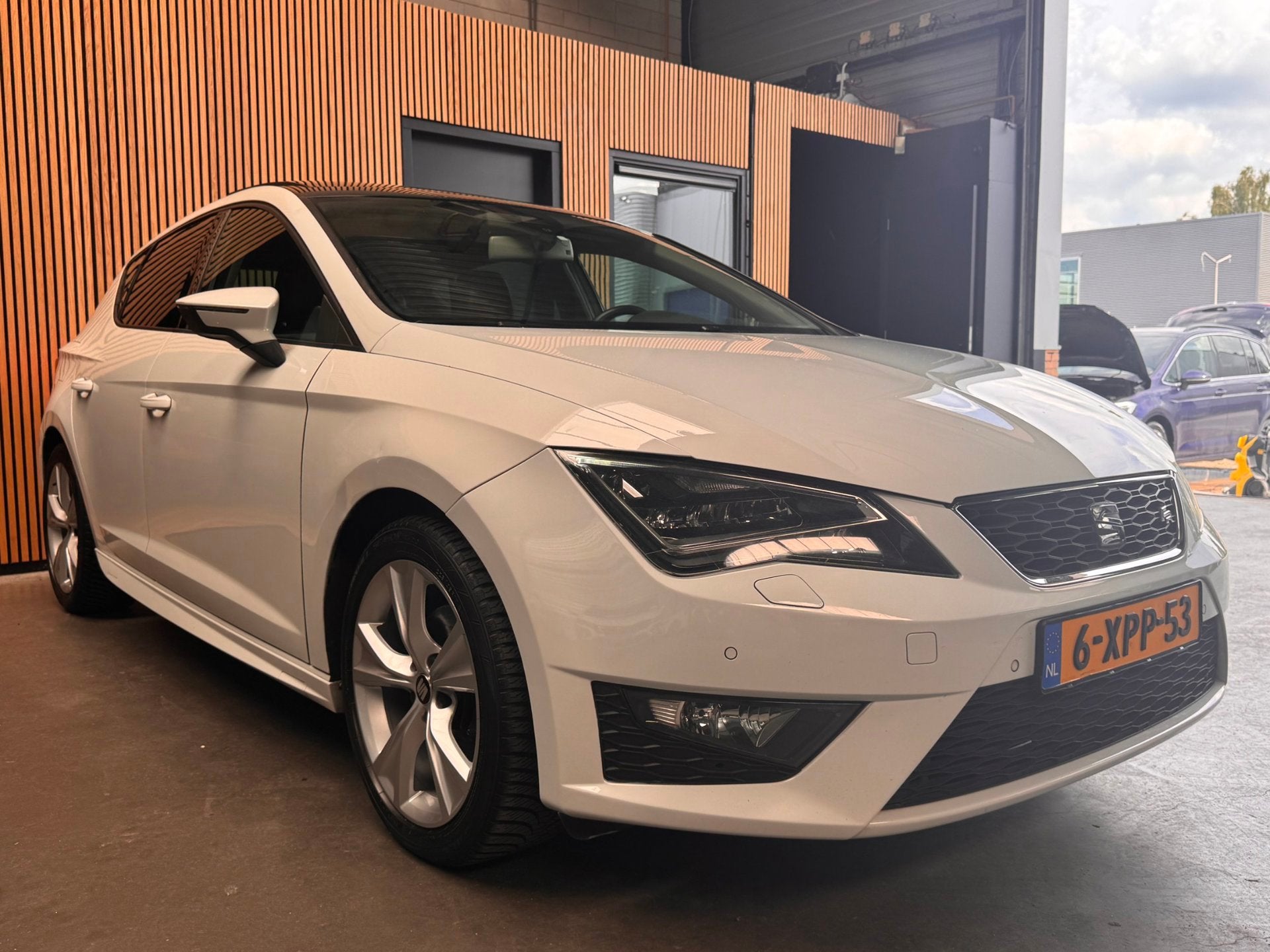 Seat Leon 1.4 TSI FR Pano|LED|PDC|Leder|Navi, Auto's, Voorwielaandrijving, Gebruikt, Zwart, 4 cilinders