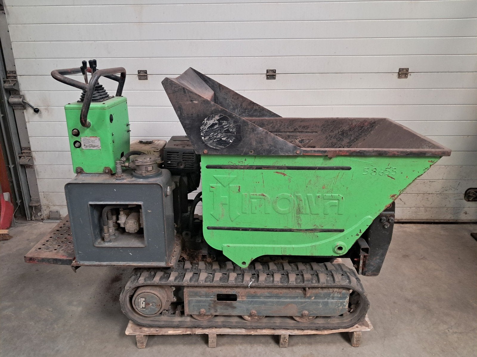 Hinowa rupsdumper met Honda GX390 motor, Ophalen