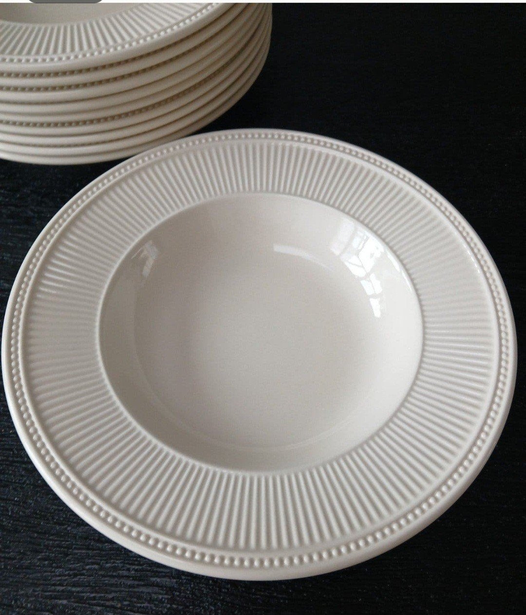 Wedgwood Windsor Queens Ware diepe borden - 10 stuks, Ophalen, Zo goed als nieuw, Porselein, Bord(en)