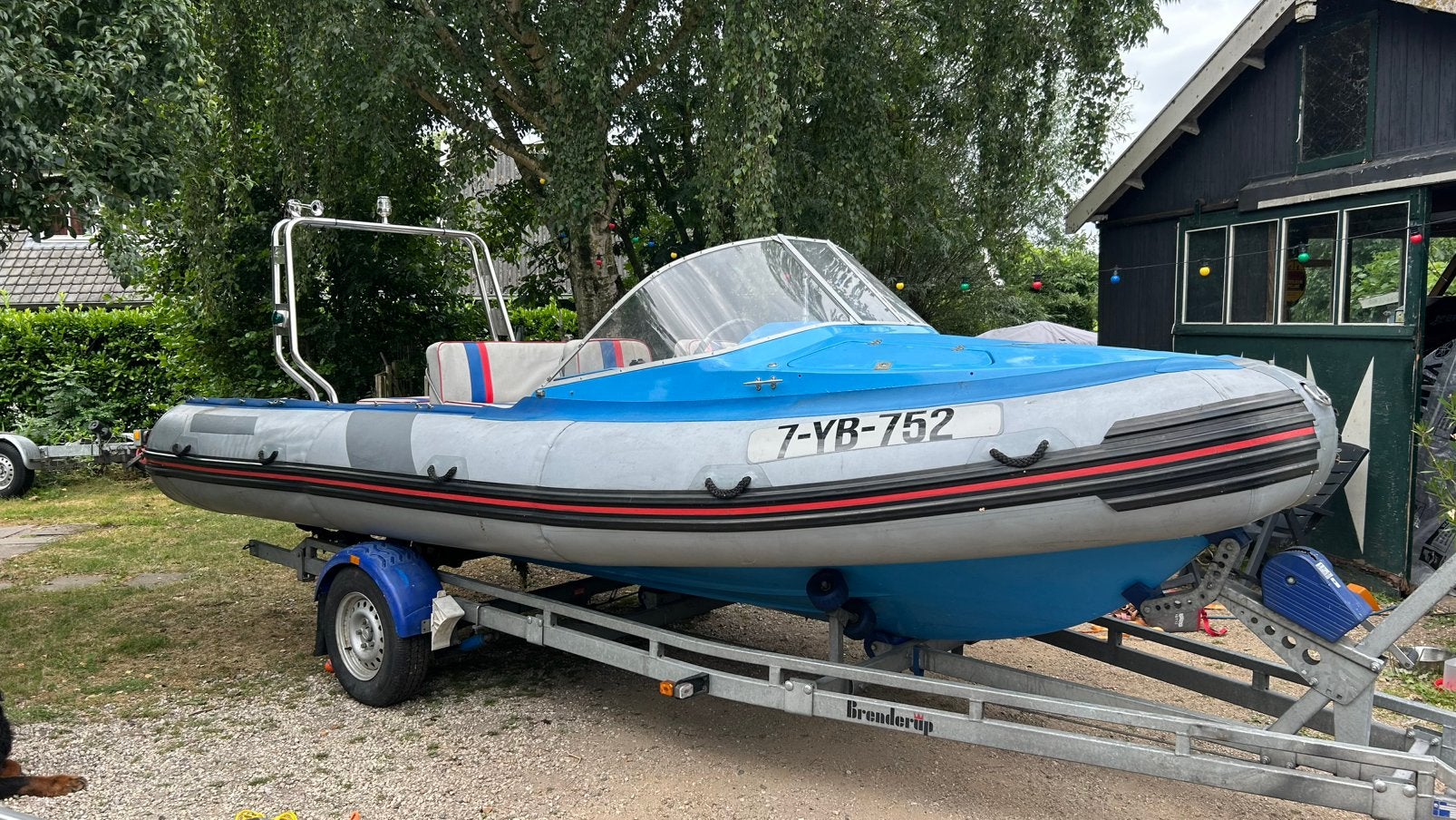 Wiking Titan 570 RIB, Brenderup trailer 1800kg, Ophalen, Zonnedek