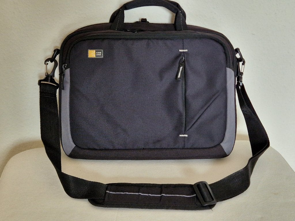 Case Logic Laptoptas 14 inch - ZGAN, Computers en Software, Laptoptassen, Ophalen of Verzenden, Zo goed als nieuw, 14 inch, Zwart