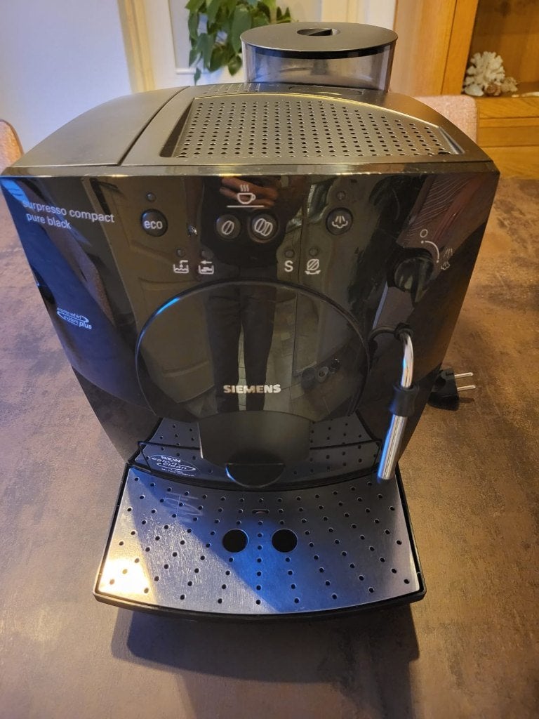 Siemens surpresso compact volautomaat, Ophalen, Gebruikt, 10 kopjes of meer, Koffiemachine