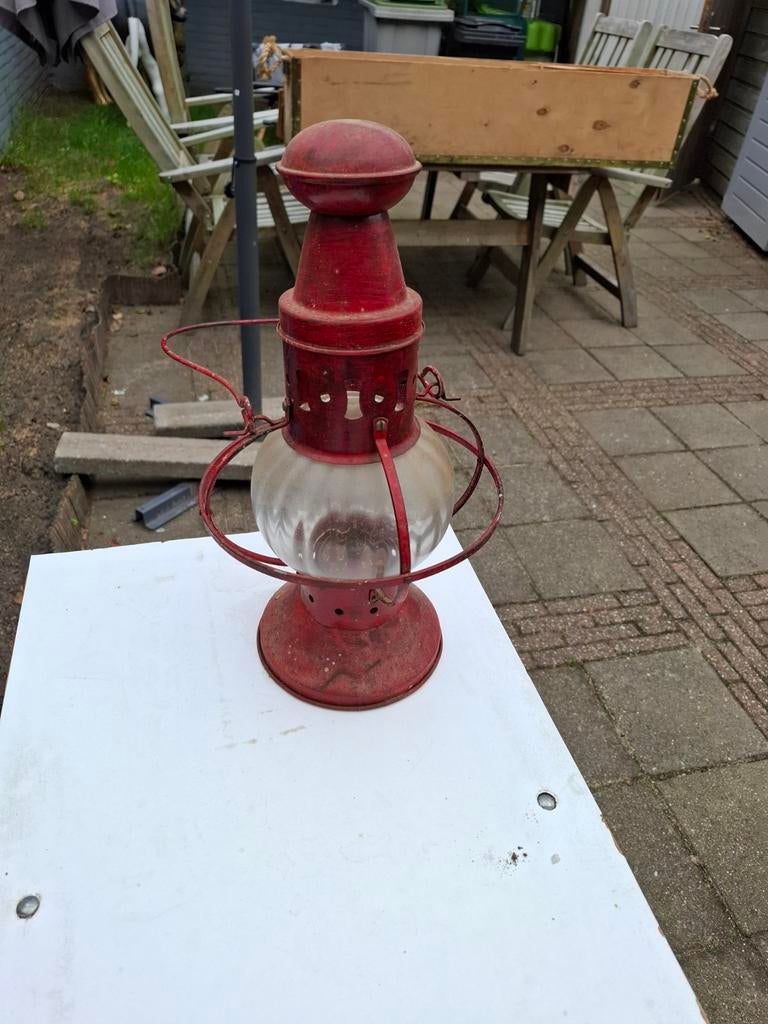 Antieke rode scheepslamp / stormlamp, Ophalen of Verzenden
