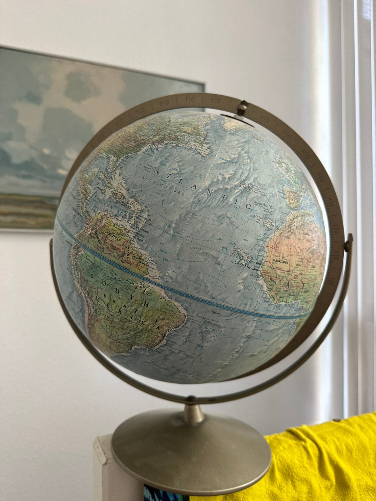 Wereldbol met berg reliëf, Huis en Inrichting, Woonaccessoires | Wereldbollen, Ophalen, Gebruikt