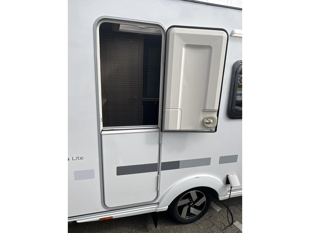 Adria Aviva Lite 300 LH LICHTGEWICHT, Caravans en Kamperen, Caravans, Rondzit, Bedrijf, Tot en met 3, Adria