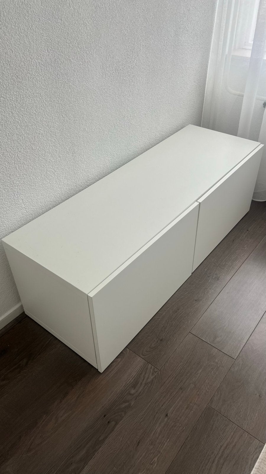 Witte lage kast met twee deuren, Ophalen, Gebruikt, 100 tot 150 cm, Minder dan 100 cm