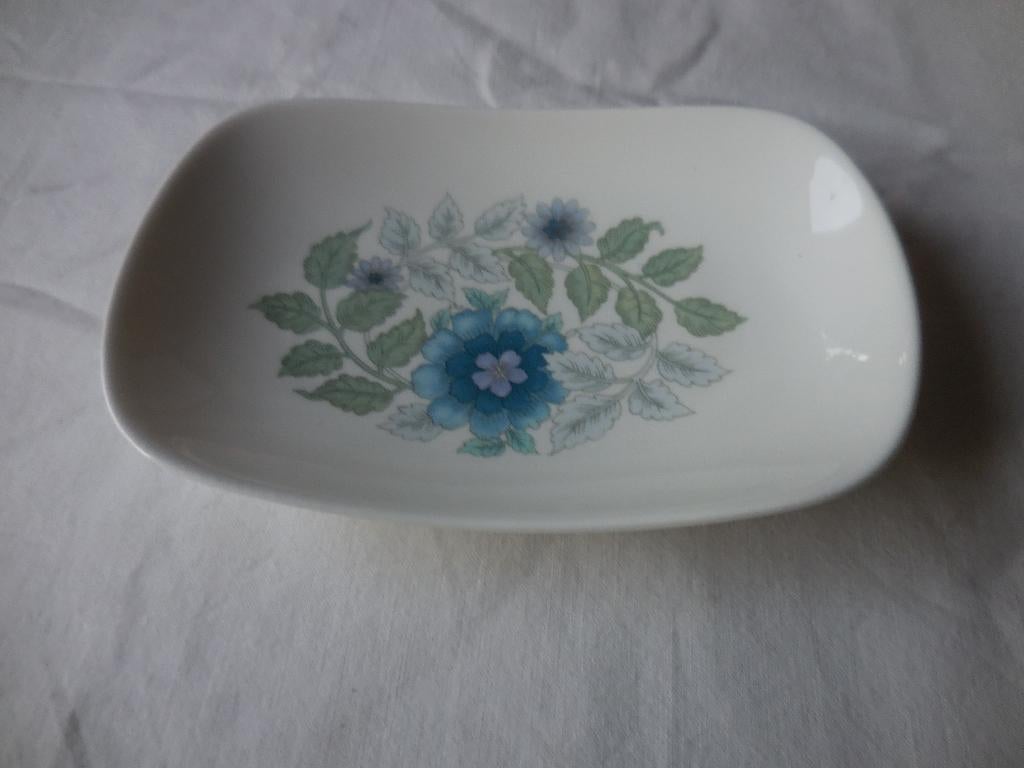 Vintage Wedgwood Bone China Clementine schaaltje, Ophalen, Zo goed als nieuw, Porselein, Schaal of Schalen