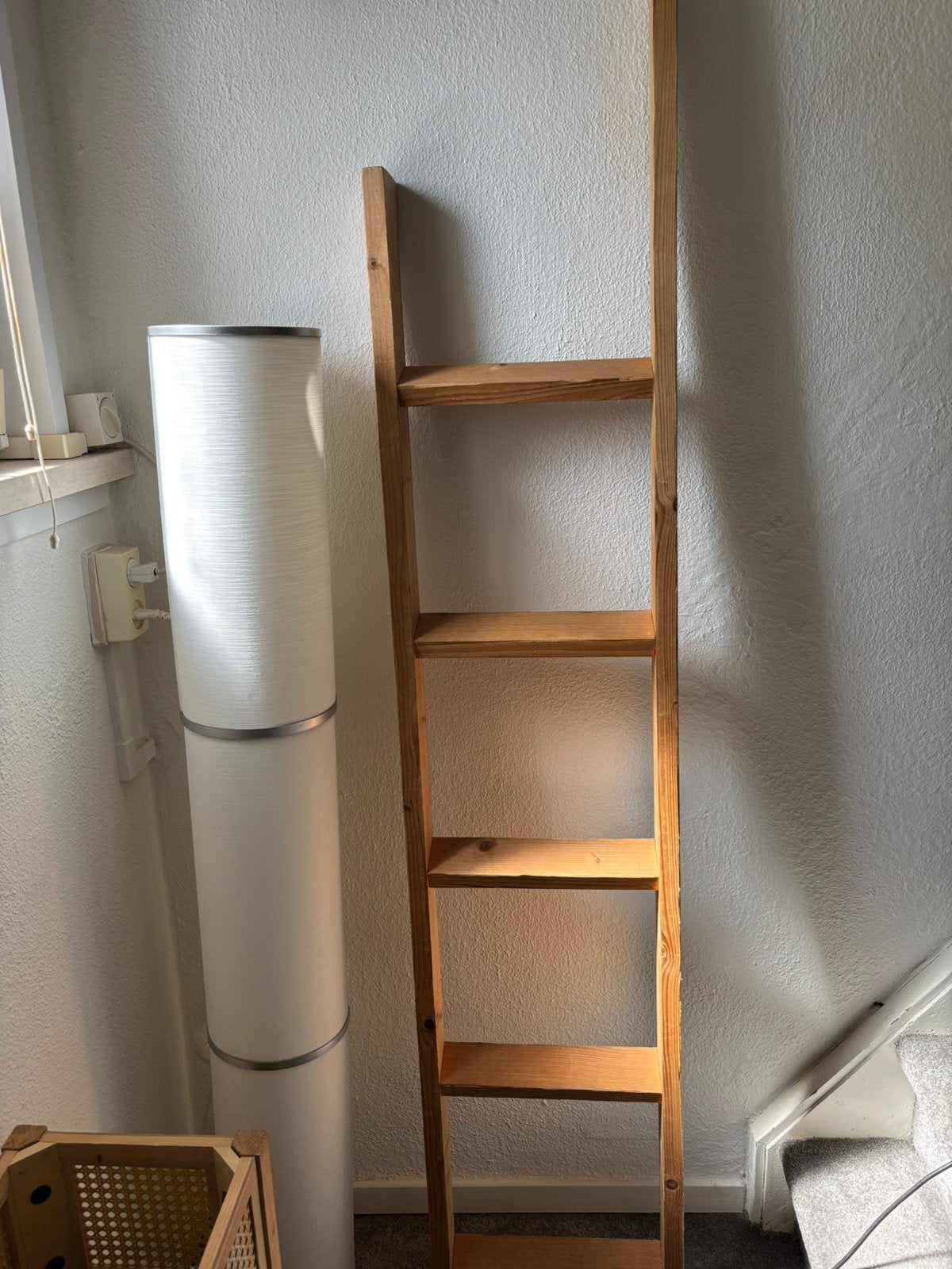 Staande houte trap, Ophalen, Zo goed als nieuw