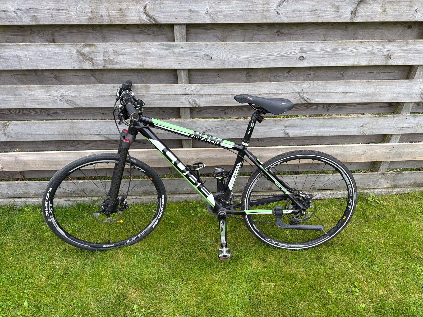 Cube mountainbike, zwart/groen, 28 inch, schijfremmen, Overige merken, 28 inch, Gebruikt, Vering