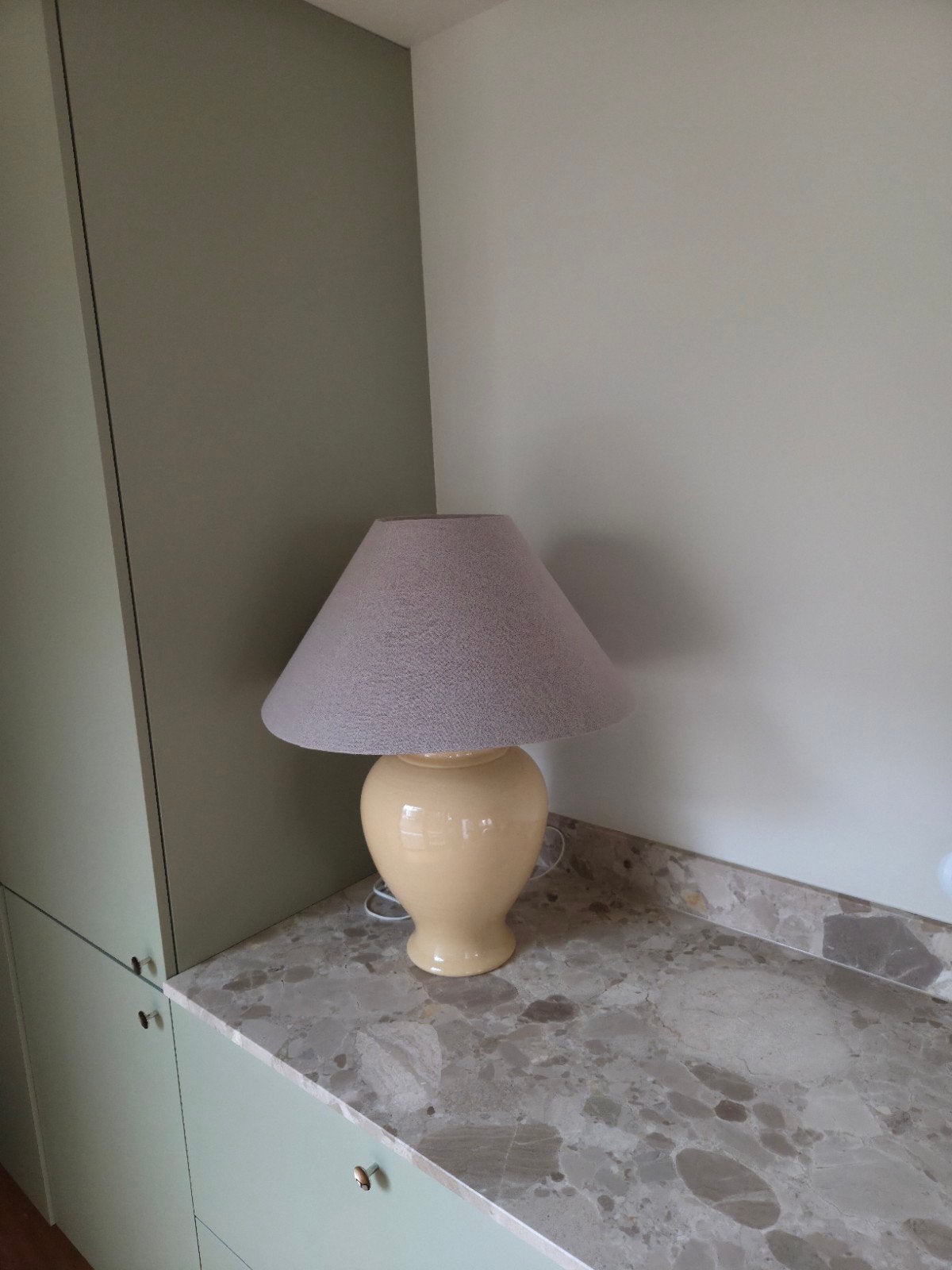 Vintage tafellamp van Kostka botergeel, Ophalen, Vintage
