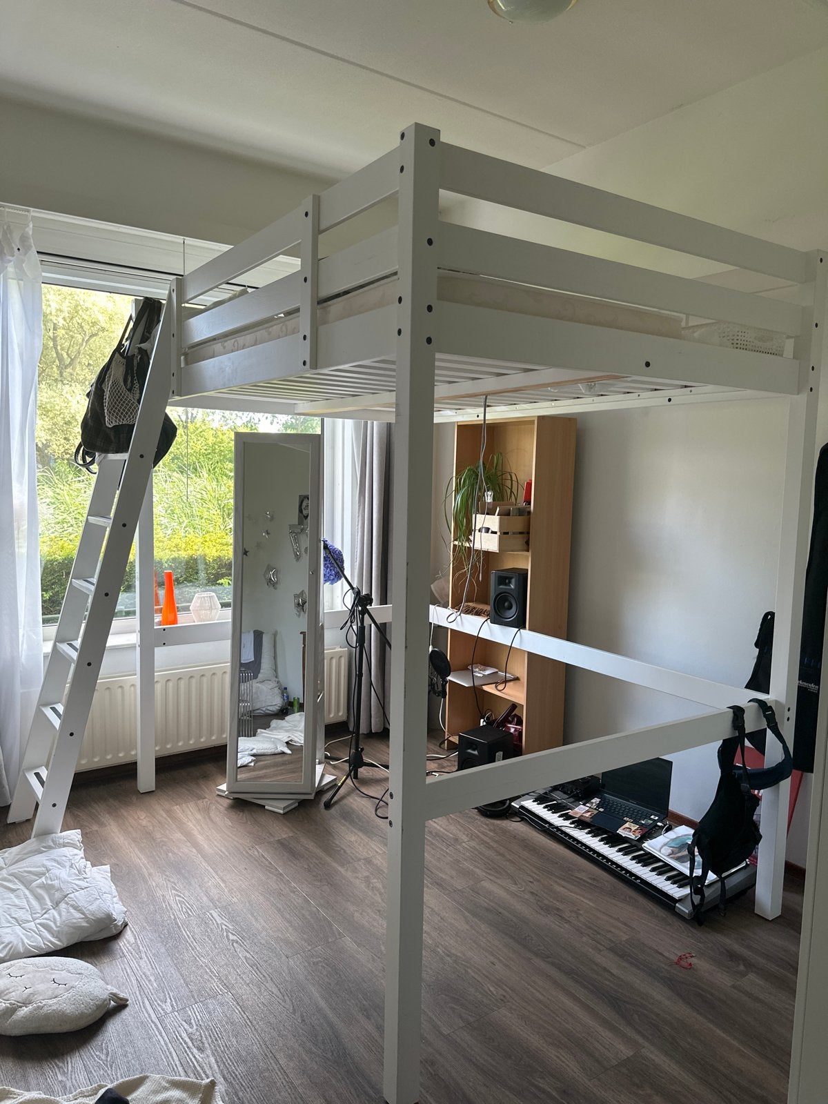 IKEA SMÅSTAD Hoogslaper met bureau en opbergruimte, Huis en Inrichting, Slaapkamer | Bedden, Ophalen, Gebruikt, 90 cm, Eenpersoons