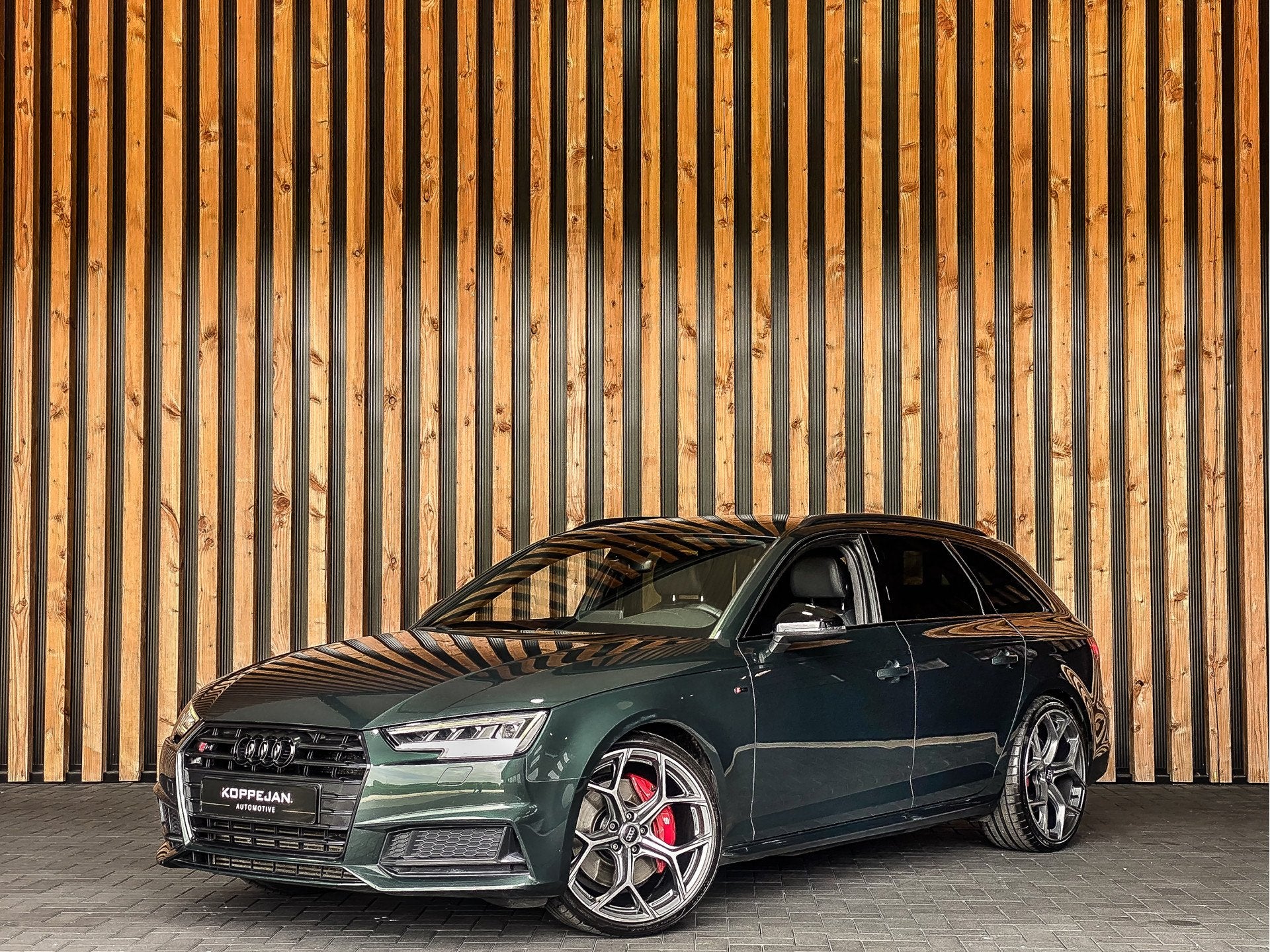 Audi A4 Avant S4 3.0 TFSI 354pk Quattro Pro Line Plus | UNIE, Gebruikt, 2995 cc, 1650 kg, Leder