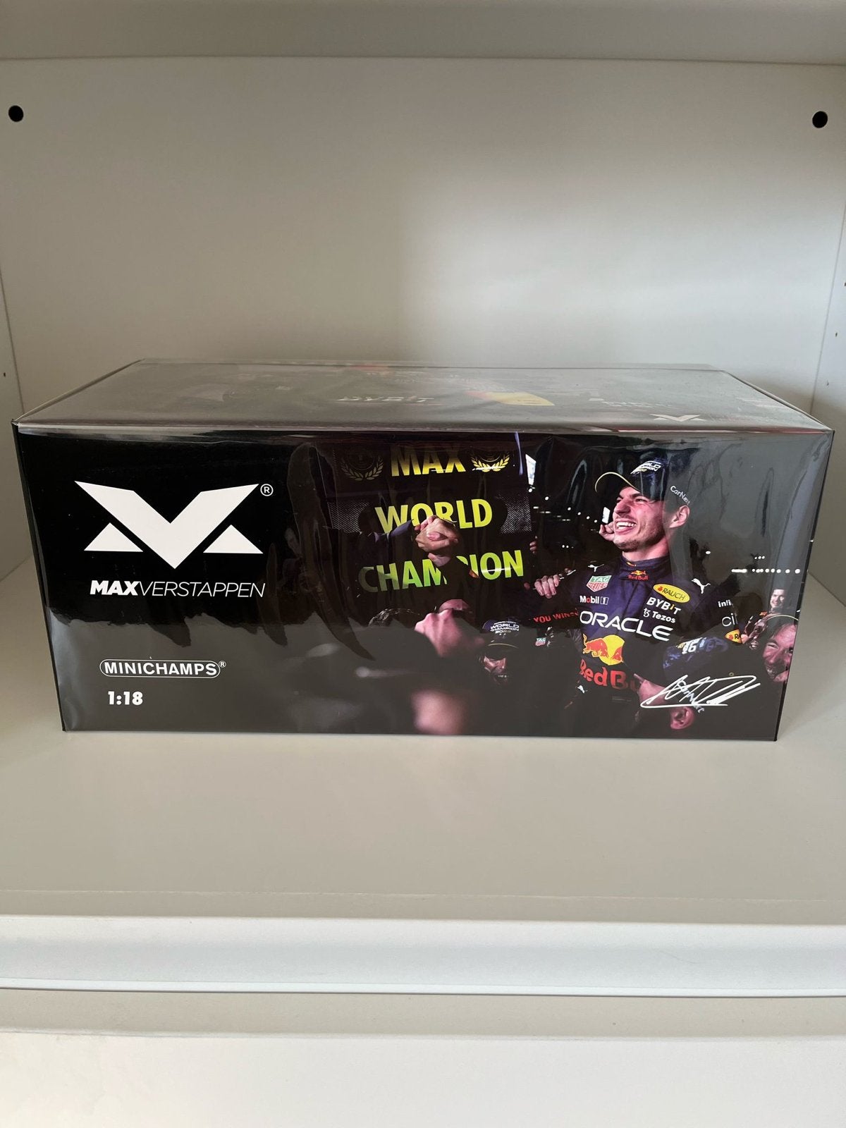Minichamps Red Bull RB18 Max Verstappen 1:18 Wereldkampioen, Ophalen of Verzenden, Nieuw, Auto, MiniChamps