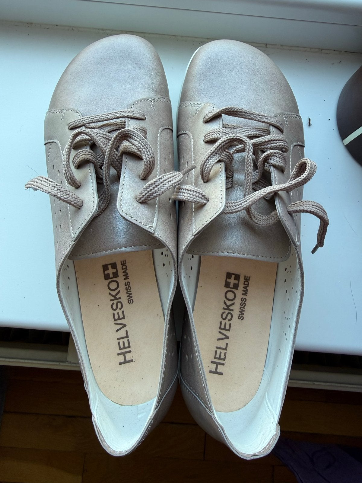 Helvesko schoenen - Nieuwstaat, Kleding | Dames, Ophalen, Nieuw, Bruin