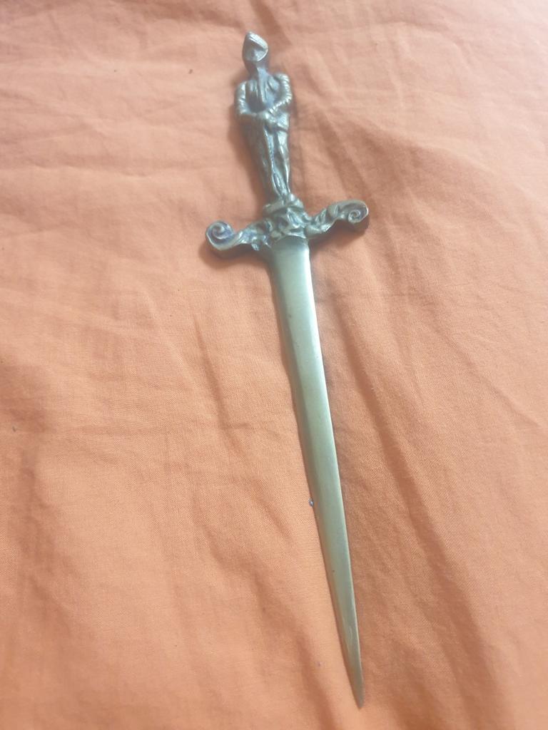 Mes, Ophalen of Verzenden