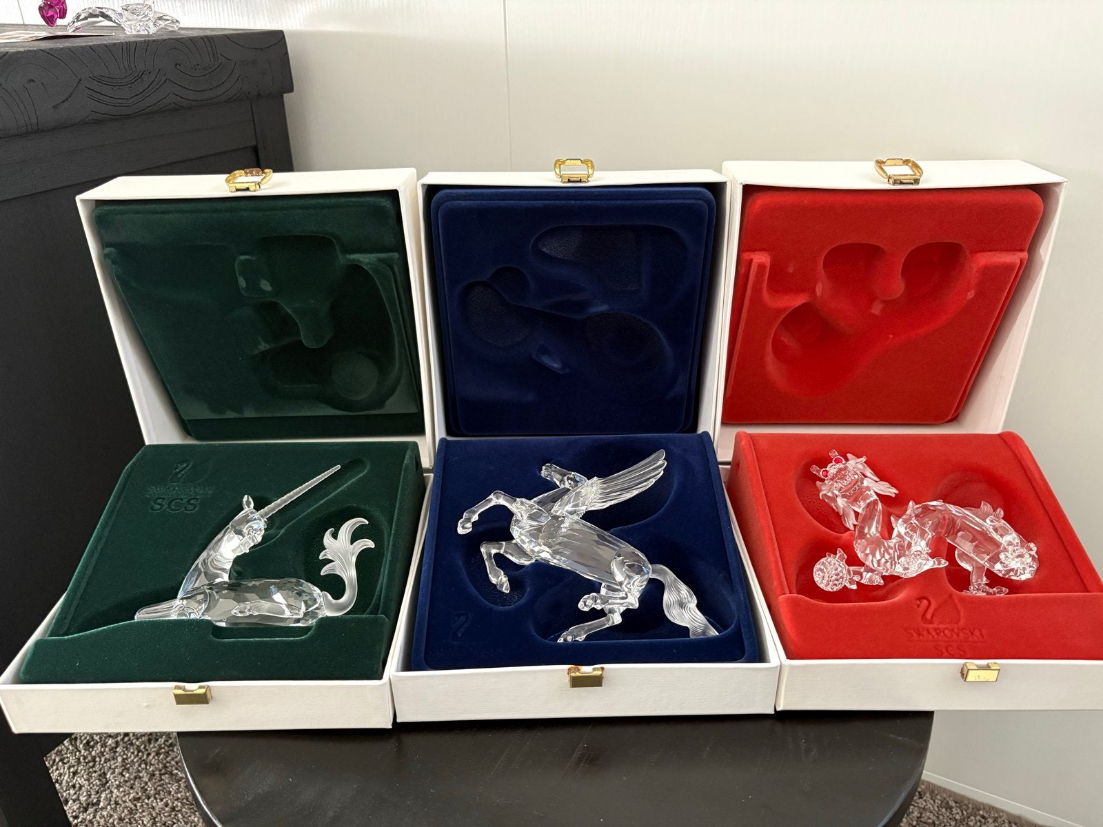 Swarovski Jaarstukken Fabulous Creatures Set - Compleet, Ophalen of Verzenden, Zo goed als nieuw, Figuurtje