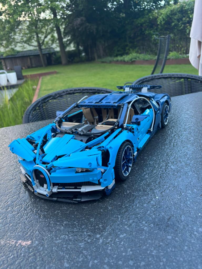 LEGO Bugatti Chiron - Meer dan 4000 stukjes - Collector item, Ophalen, Zo goed als nieuw