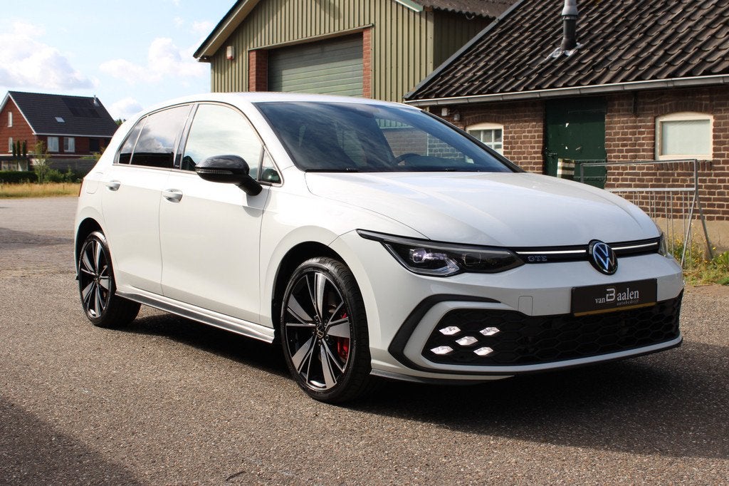 Volkswagen Golf 1.4 eHybrid GTE SOh 91,8% VIRTUAL NAVI ECC 9, Stof, Gebruikt, 4 cilinders, Automatische klimaatregeling