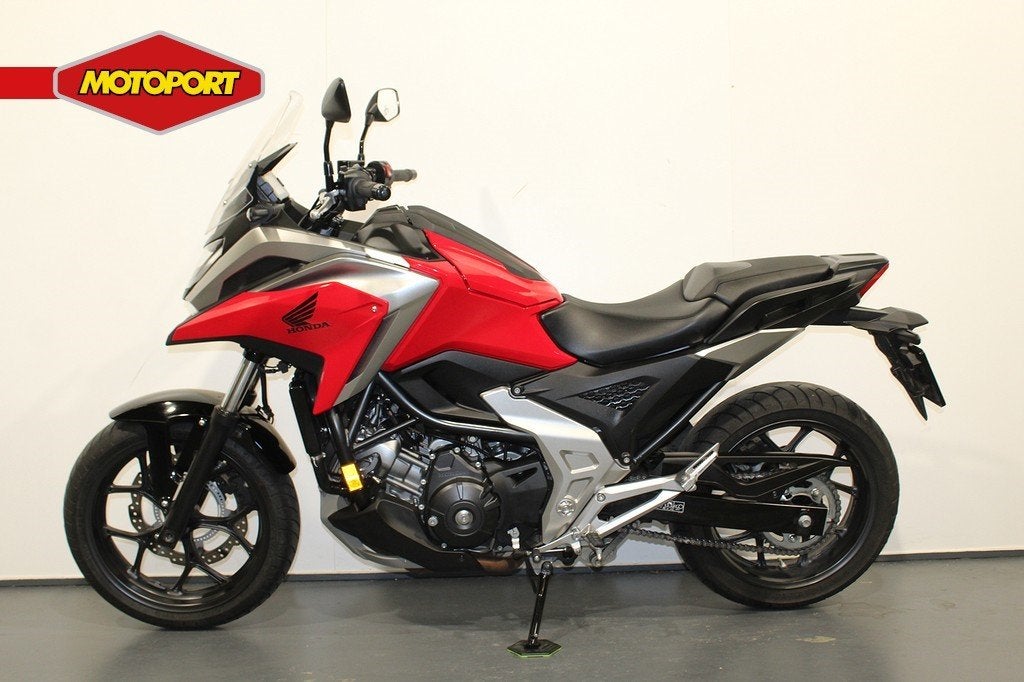 Honda NC 750 X (bj 2021), Bedrijf, Mc.benelux@honda-eu.com, Toermotor, Doornveld 180
B-1731  Zellik, BE