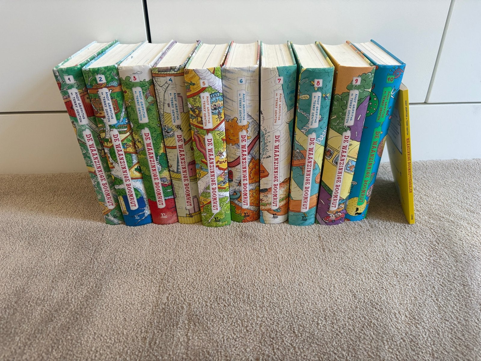 De Waanzinnige Boomhut serie - 10 boeken, Boeken, Ophalen of Verzenden, Zo goed als nieuw, Fictie