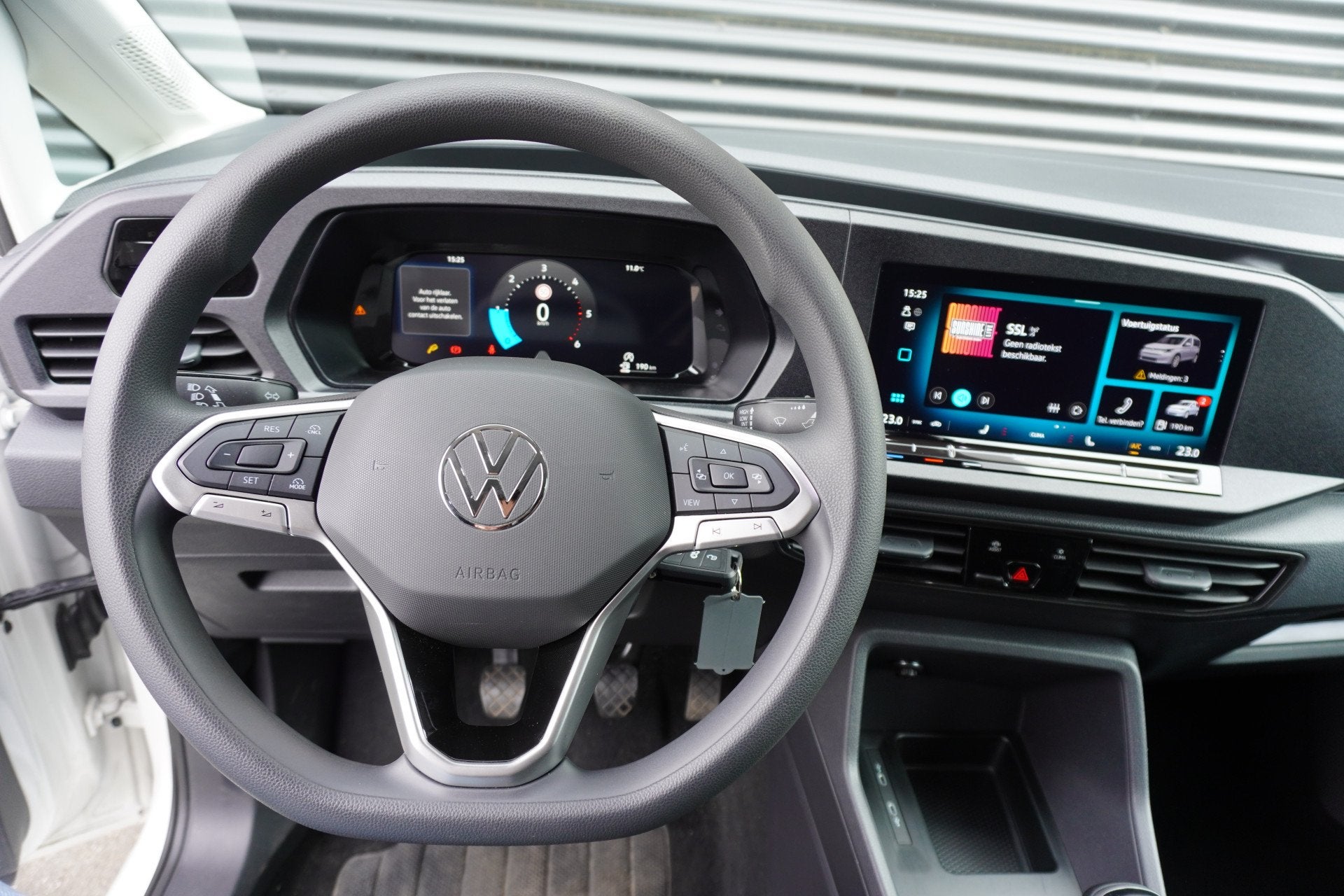 Volkswagen Caddy Cargo Maxi 102pk Apple Carplay digitaal Das, Auto's, Voorwielaandrijving, Stof, Gebruikt, 4 cilinders