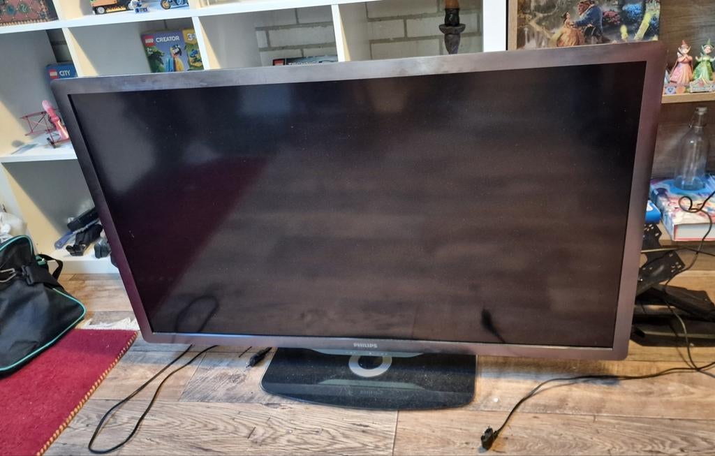 Philips 46 pfl, Audio, Tv en Foto, Televisies, Ophalen of Verzenden, Gebruikt, 100 cm of meer, Philips