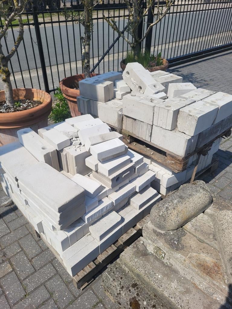 Gratis metselstenen en kalksteen blokken, Ophalen