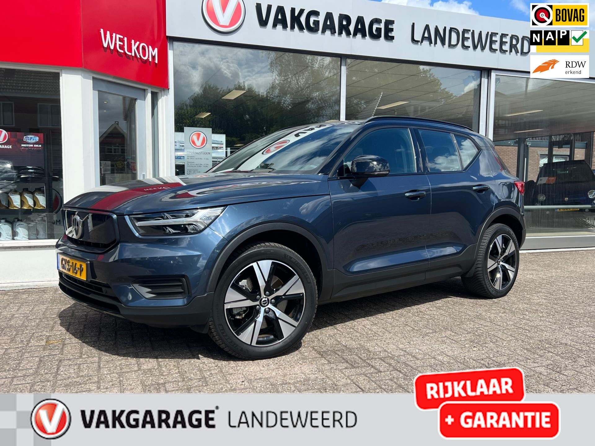 Volvo XC40 Recharge Twin Plus, trekhaak, navi, leder, 420KM, Auto's, Automaat, Dealer onderhouden, 1300 min, Zwart