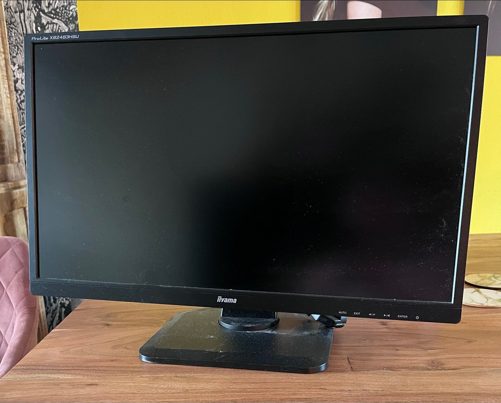 Iiyama ProLite XB2483HSU Monitor - 24 inch Full HD, Ophalen, In hoogte verstelbaar, VA, Full HD