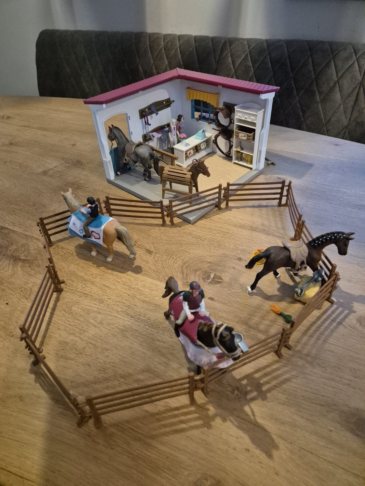 Schleich Paardenwinkel Speelset met Accessoires, Ophalen of Verzenden, Zo goed als nieuw, Jongen of Meisje