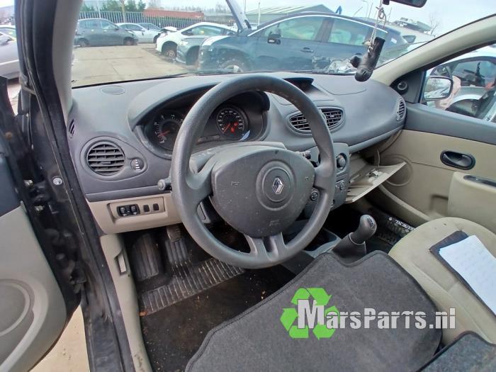 Kachel Bedieningspaneel van een Renault Clio, Gebruikt, -, Renault, -