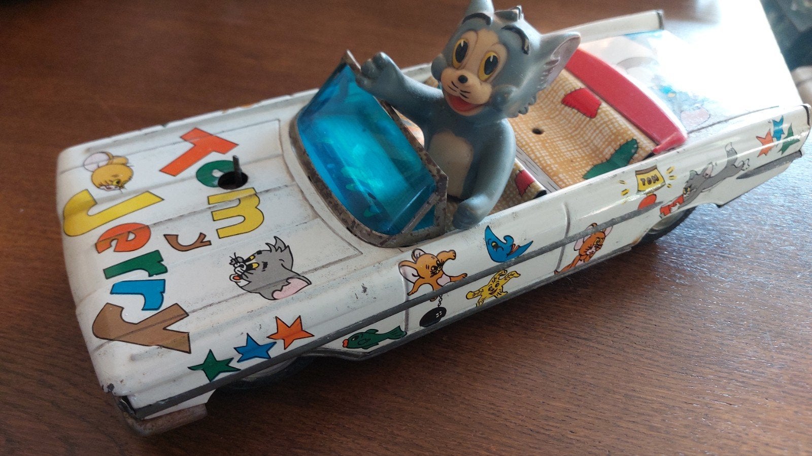 gezocht  Jerry  en stukje kaas voor deze auto, Ophalen of Verzenden