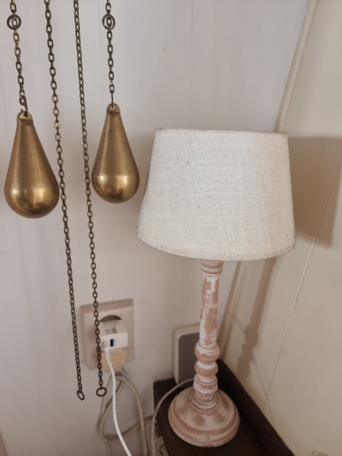Vintage houten tafellamp met stoffen kap, Gebruikt, Vintage, Met kap, Wit