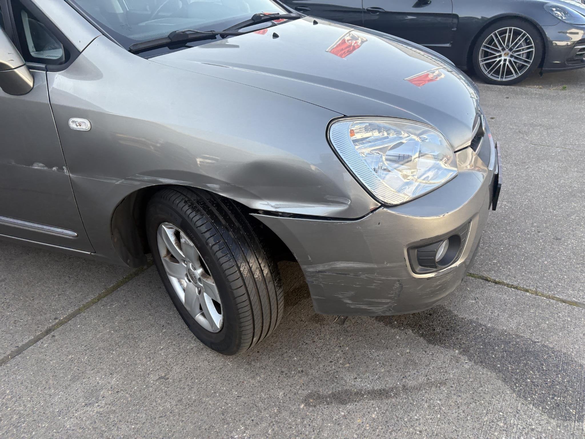 Kia Carens 2.0 CVVT X-ecutive, Auto's, 1998 cc, Stof, Gebruikt, 4 cilinders
