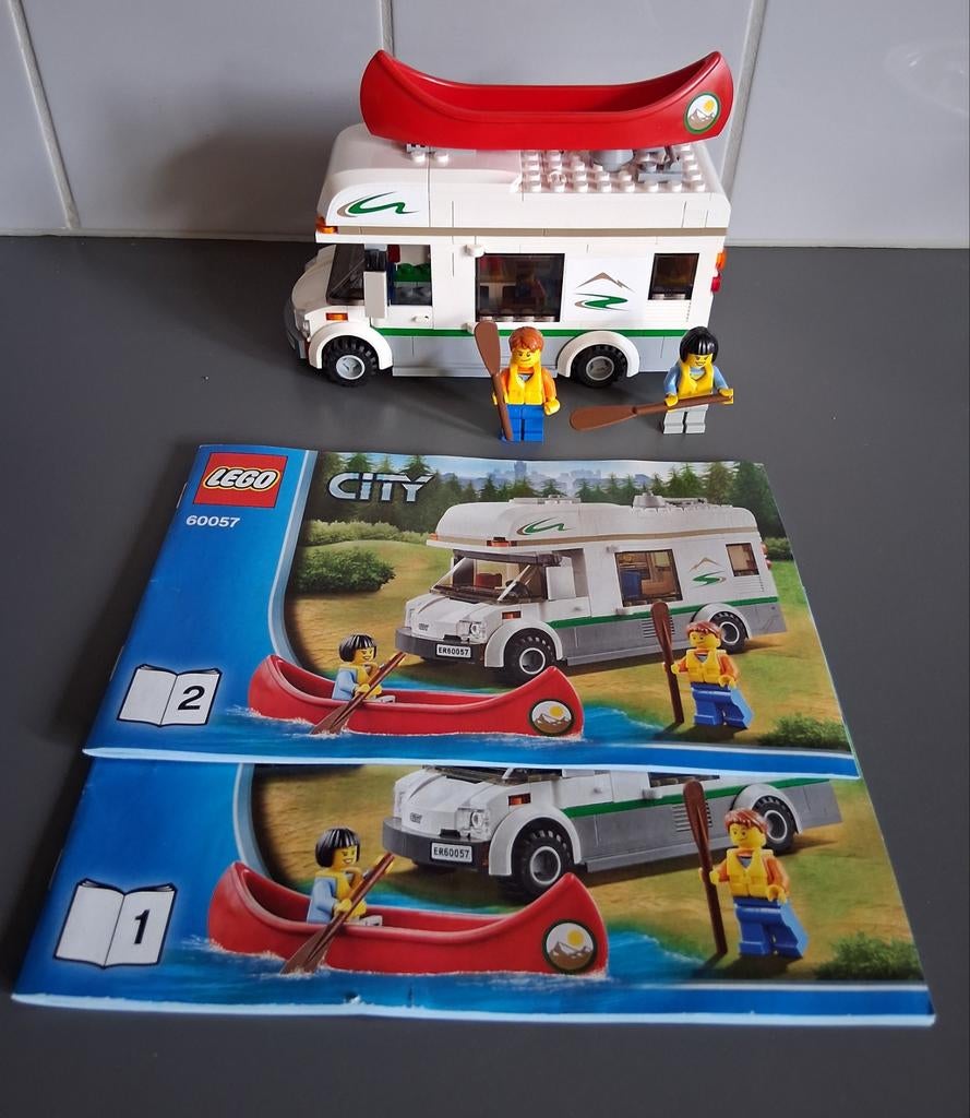 Lego city Camper met kano 60057 complete set met boekjes, Boeken, Ophalen of Verzenden, Zo goed als nieuw