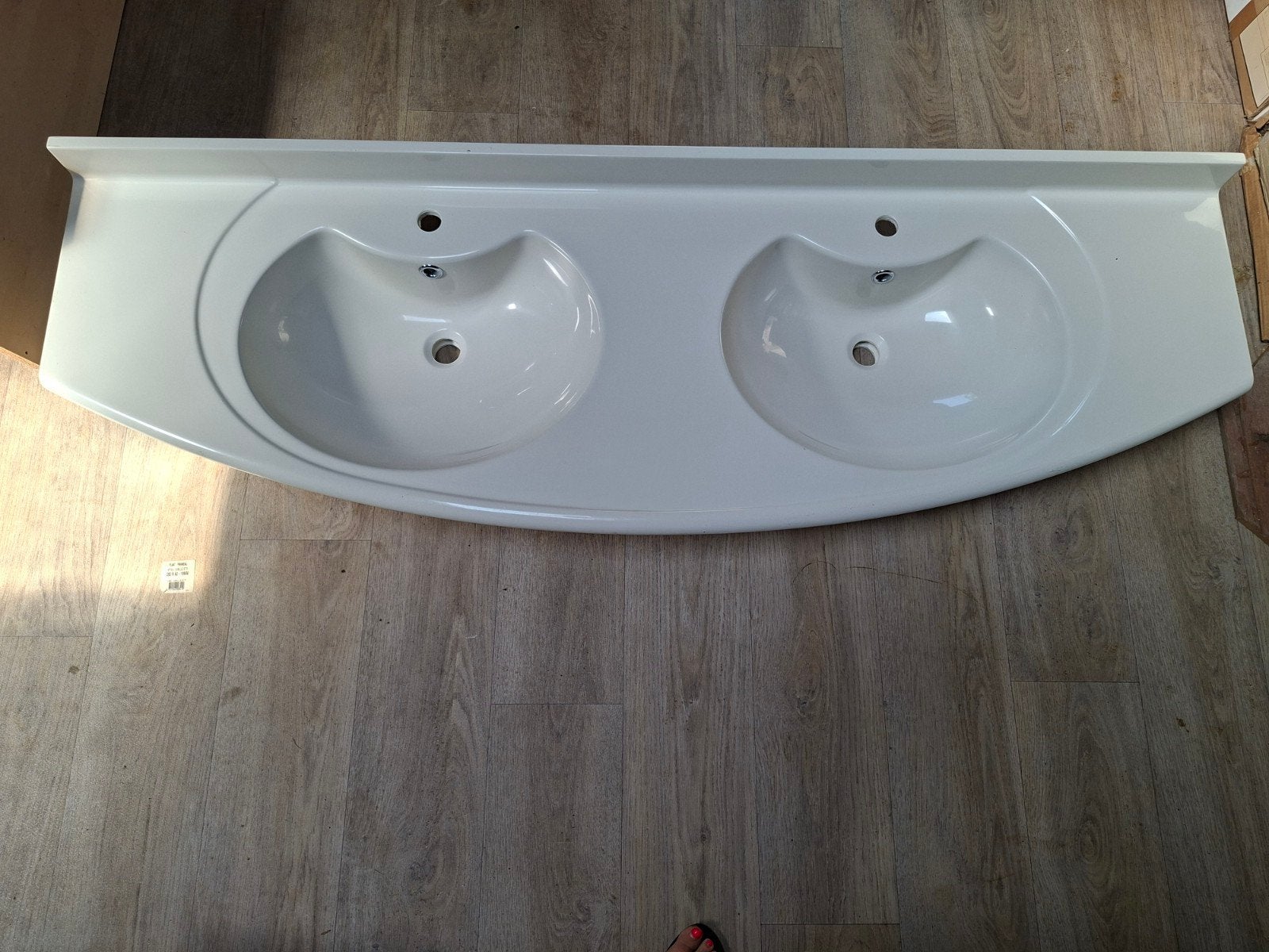 Nieuwe 2-persoons wastafel Pergamon 175x57cm, Doe-het-zelf en Verbouw, Sanitair, Ophalen, Nieuw, Wastafel