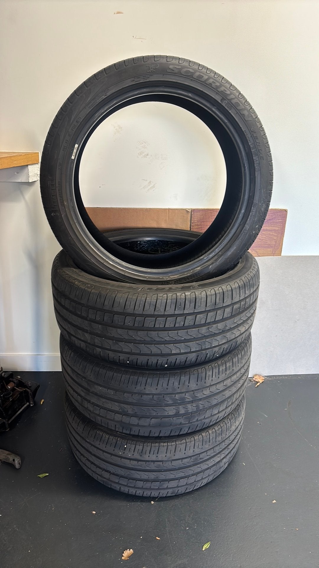 Pirelli Scorpion Verde zomerbanden 255/40r20 2x 7mm 2x 4mm, 19 inch, 255 mm, Ophalen of Verzenden, Band(en)