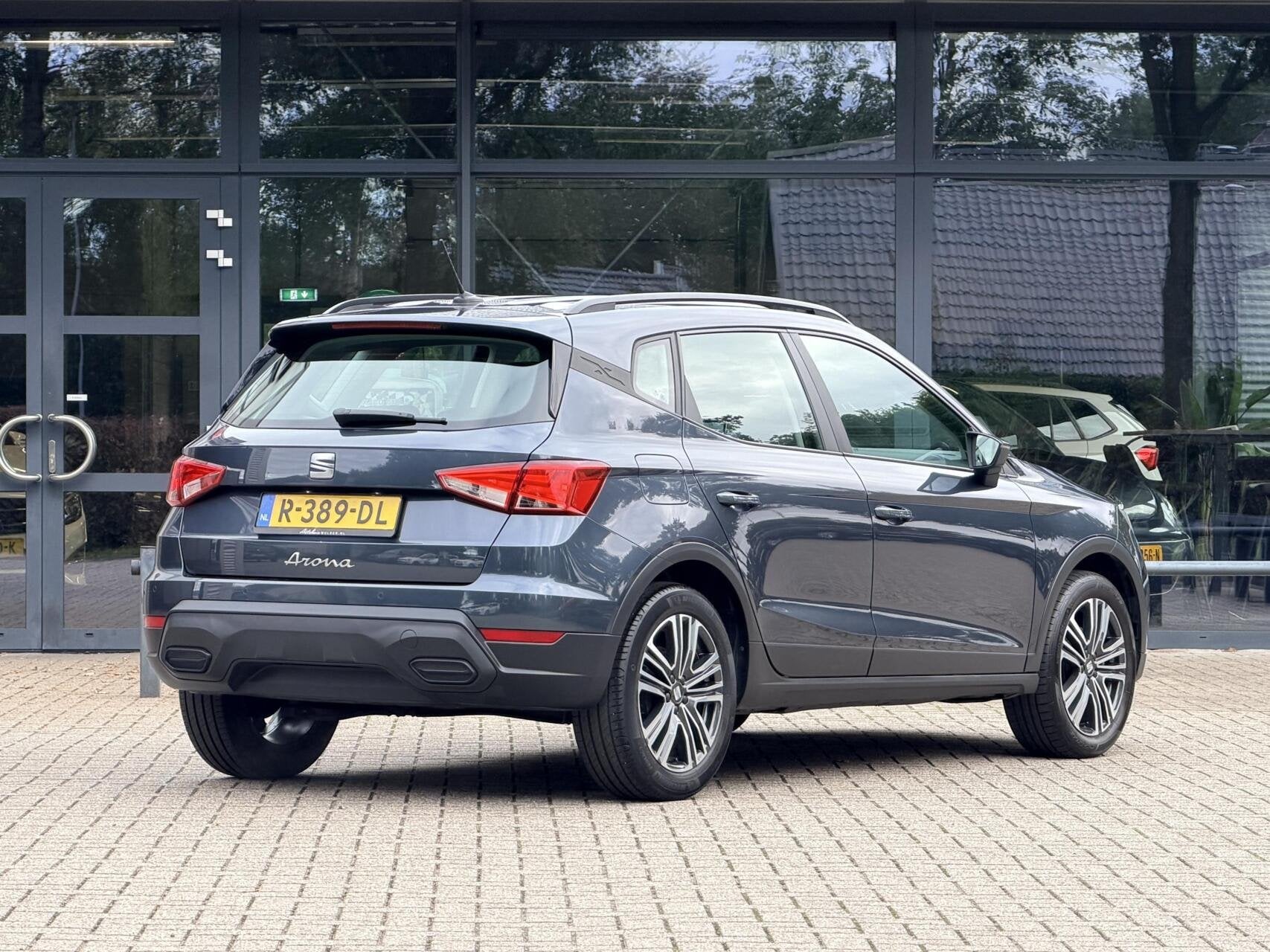 Seat Arona 1.0 TSI Style Business Connect | Cruise | Digital, Auto's, Voorwielaandrijving, Dealer onderhouden, Stof, Gebruikt