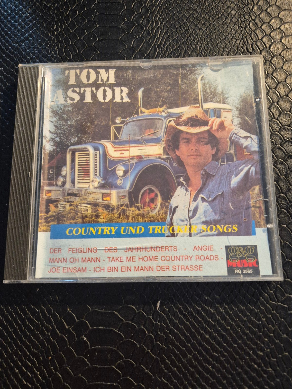 Tom Astor, Ophalen of Verzenden, Zo goed als nieuw