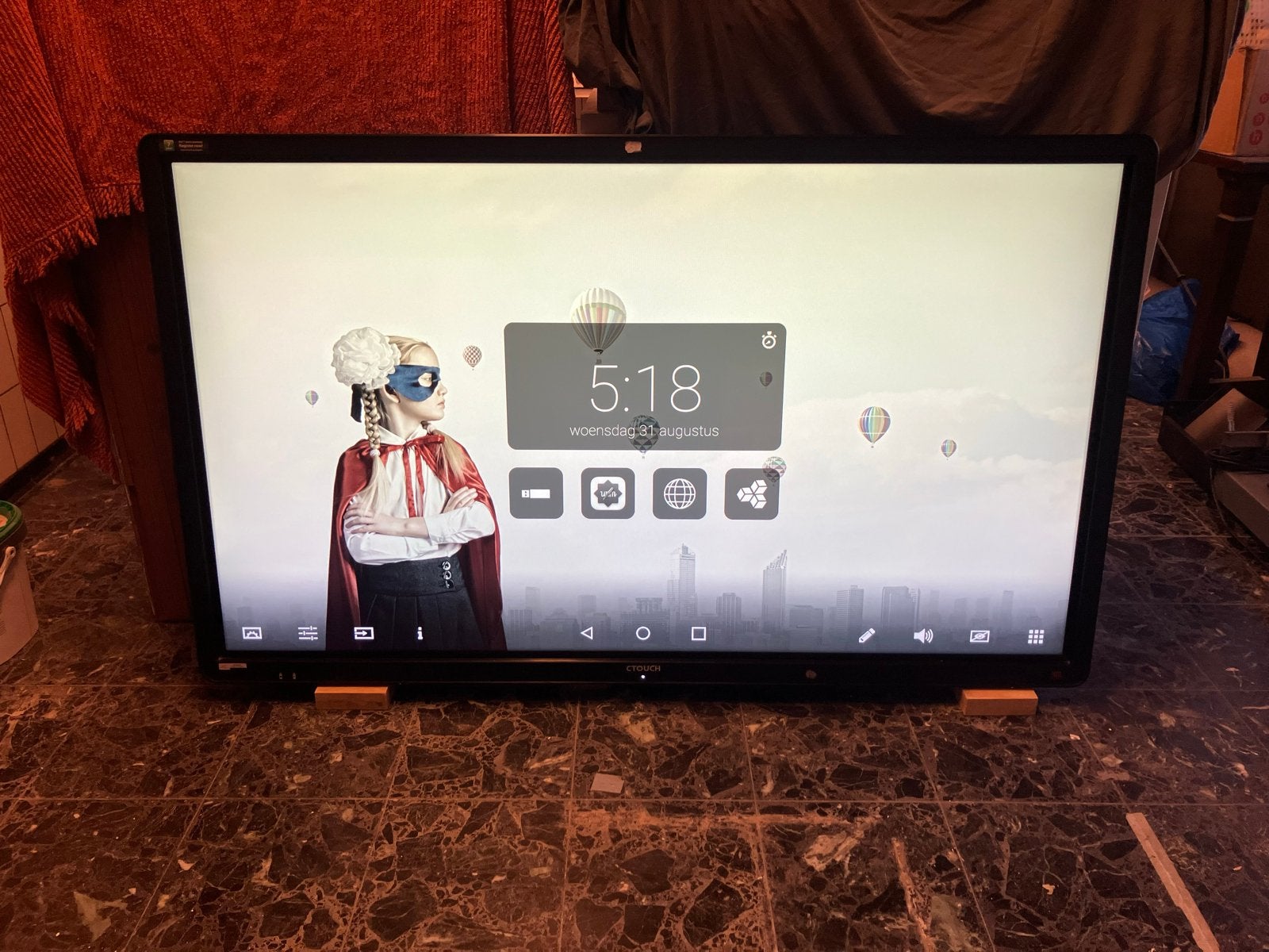 CTOUCH Touchscreen 75inch Digibord, 50 Hz, Zo goed als nieuw, 100 cm of meer, Ophalen