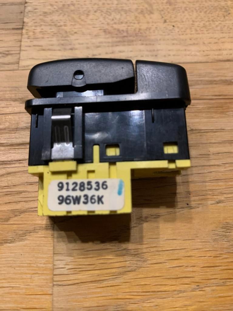 Volvo 960 / V90 mistlamp schakelaar 9128536, Auto-onderdelen, Interieur en Bekleding, Ophalen of Verzenden