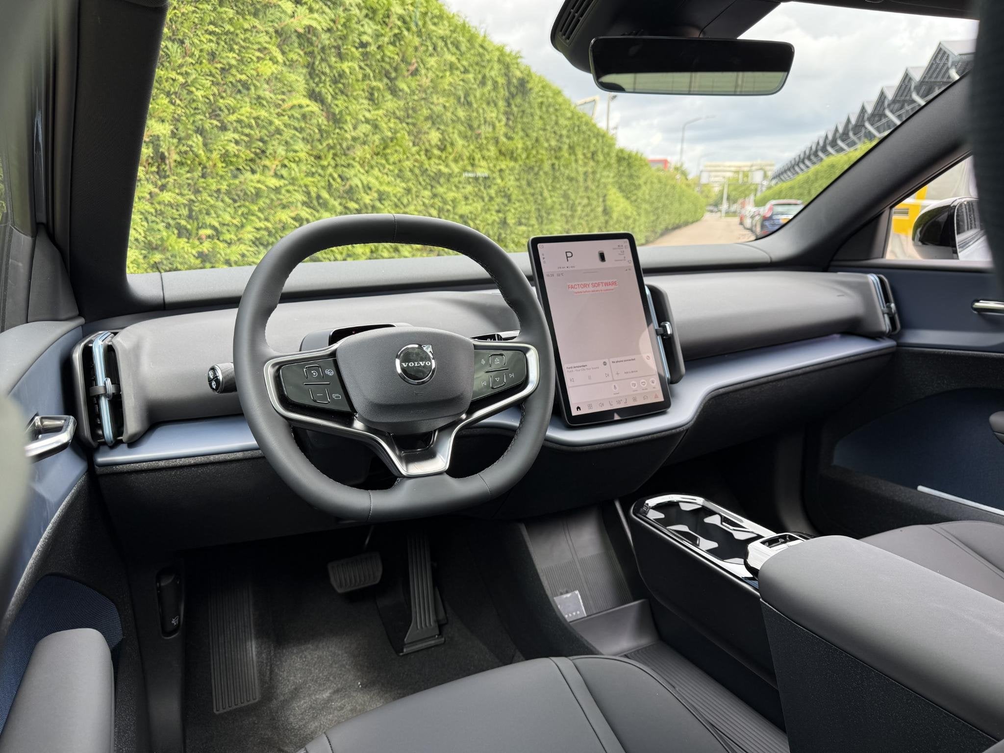 Volvo EX30 Single Motor Ext Range Ultra Black Ed Euro 69 kWh, Automaat, 476 km, Achterwielaandrijving, Huisgarantie