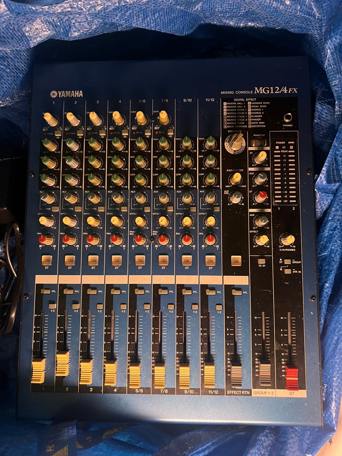 Yamaha MG12 4FX Geluid Mixer met effecten, Ophalen, Gebruikt