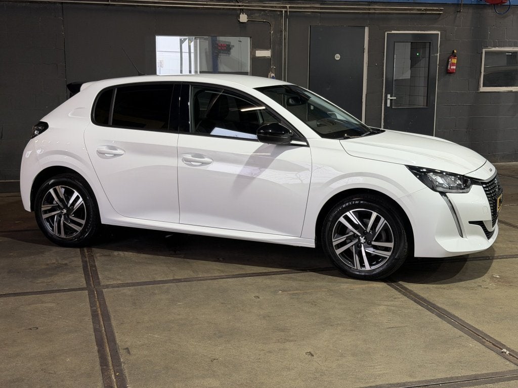 Peugeot 208 1.2 PT GT PACK | AUTOMAAT | VIRTUAL COCKPIT | KE, Auto's, Peugeot, 101 pk, Gebruikt, Euro 6, Wit