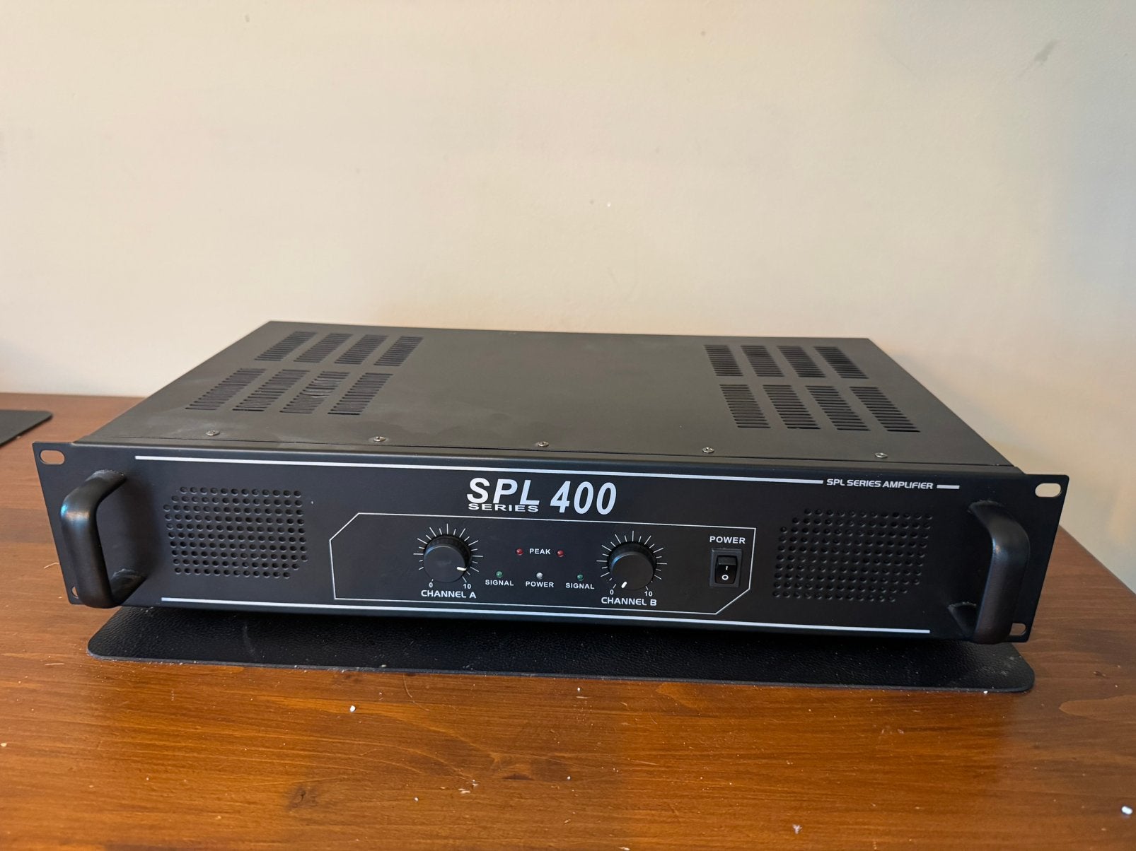 Spl 400 versterker + 2 boxen, Ophalen, Zo goed als nieuw, Minder dan 500 watt