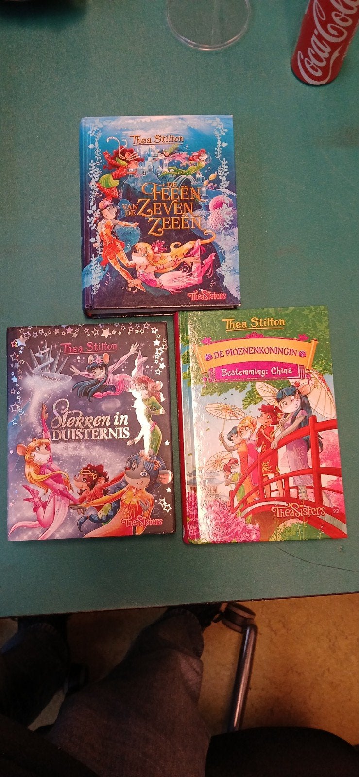 3 Thea Stilton boeken: De Thea Sisters avonturen, Boeken, Ophalen of Verzenden, Gelezen, Thea Stilton, Fictie algemeen