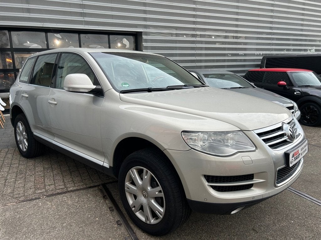 Volkswagen TOUAREG 4.2 V8 FSI|Memory|Schuif/Kantel Dak|Cruis, Automaat, Gebruikt, 2307 kg, Leder