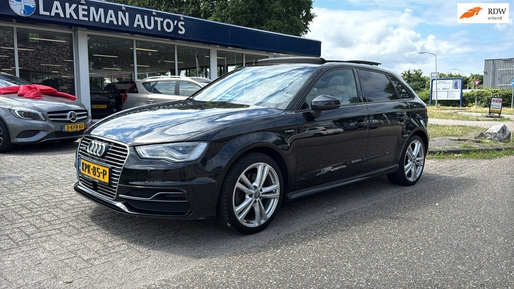 Audi A3 Sportback 1.4 e-tron Blackline 3x S- Line Pano Navi, Auto's, Audi, 8 kWh, Gebruikt, Euro 6, 4 cilinders