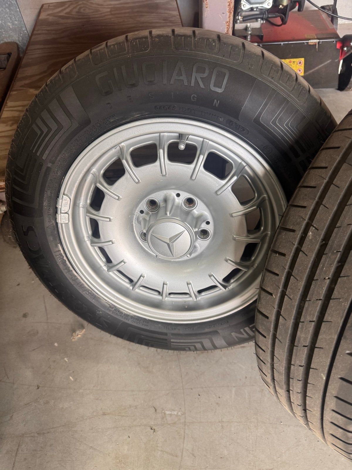 Mercedes (kroonkurk)Barock velgen 14 inch met goede banden, Auto-onderdelen, Banden en Velgen, Ophalen, 14 inch, Gebruikt, 175 mm